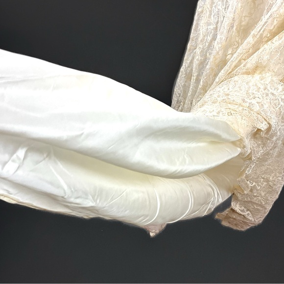 🌺Vintage Lace Wedding Dress - Picture 11 of 15